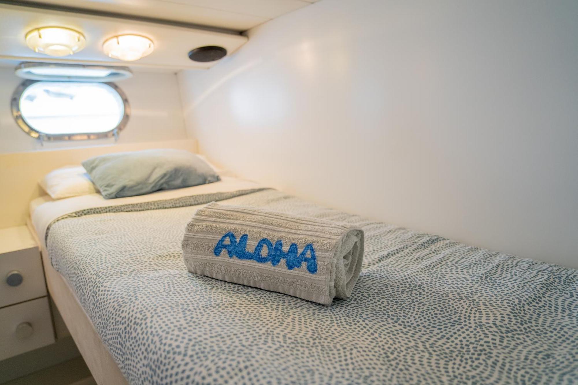 Hotel Boat Aloha Sant Adria de Besos Exterior foto