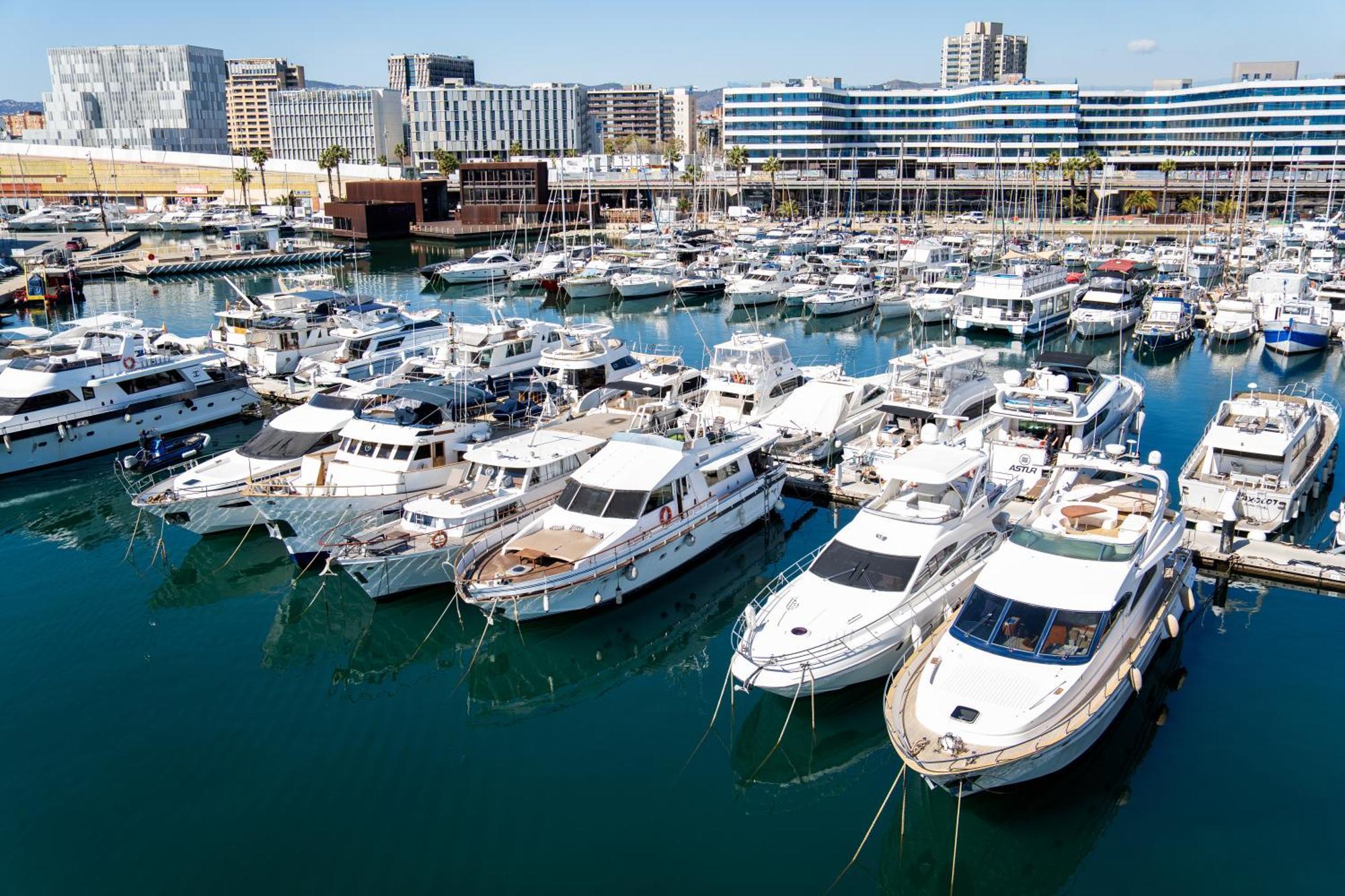 Hotel Boat Aloha Sant Adria de Besos Exterior foto